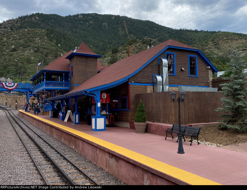 Manitou Springs Station